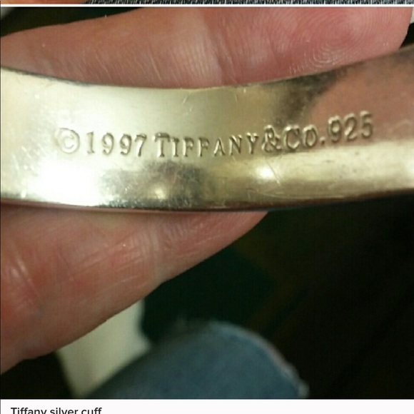 Beautiful EUC T&Co Retired Authentic Medium Cuff - Picture 3 of 3